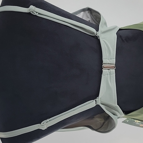 Stylish Olive Green Cutout Swimsuit NWT - Picture 13 of 16